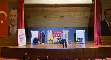 Serdivan Kültür Sanat Yılı Tiyatro ile Uğurladı 