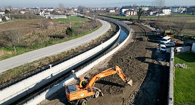 Akyazı Karacasu’ya yeni cadde ve yaşam alanı Arter asfalta hazırlanıyor 
