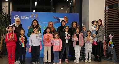 Anne ve çocuklarından ‘peri bebek’ sanatı 