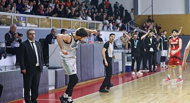 Dev adamlardan kritik galibiyet: 76-65 