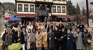 Edebiyat mirasını yaşatanlar Sakarya’nın tarihini ve güzelliklerini keşfetti 