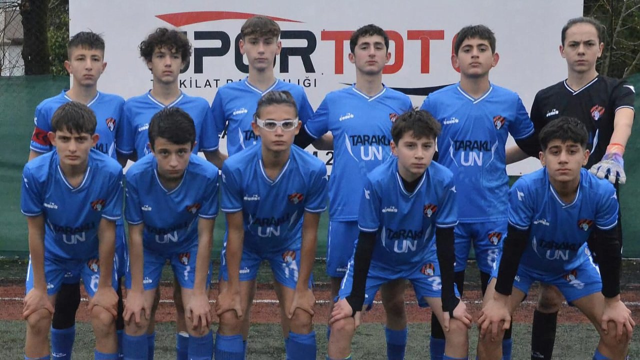 Sakarya U14 Ligi şampiyonu Erenler 54 SK'dan Başkan Alemdar'a ziyaret