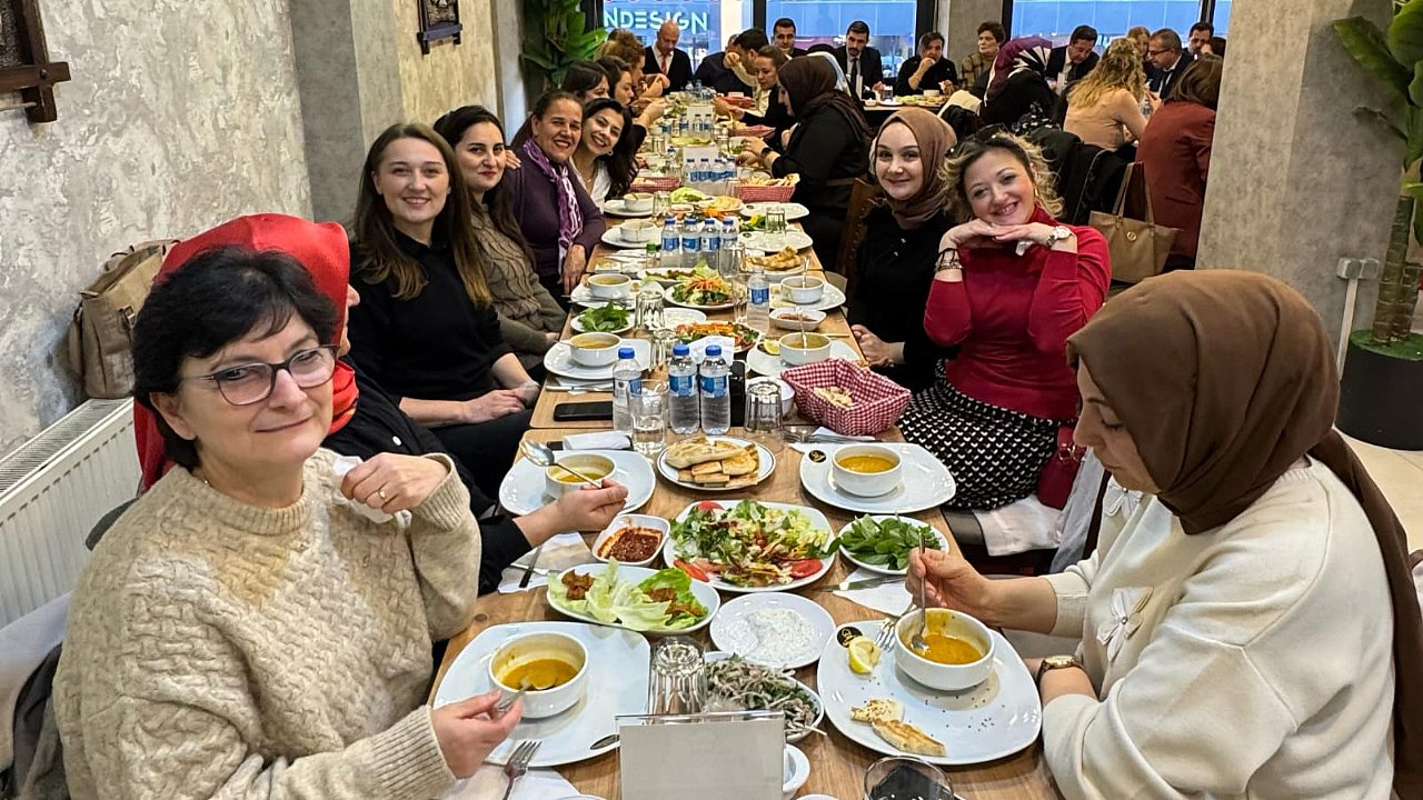 SGK Sakarya İl Müdürlüğü'nde emeklilere veda yemeği