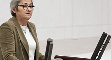 CHP'Lİ TAŞKENT: BARIŞÇIL GÖSTERİ YAPAN GENÇLERİMİZİN GÖZALTINA ALINMASI KABUL EDİLEMEZ! 