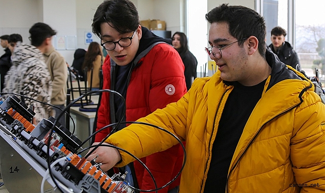 İstanbul’dan kolej öğrencileri SUBÜ’yü ziyaret etti