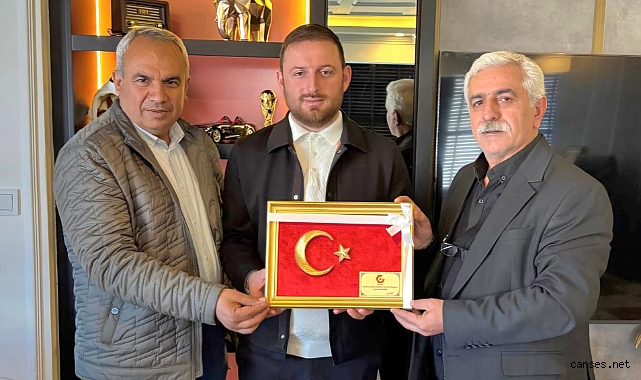 Sakarya Gaziantepliler Derneği'nden hayırsever iş insanı Faruk Koç'a anlamlı ziyaret