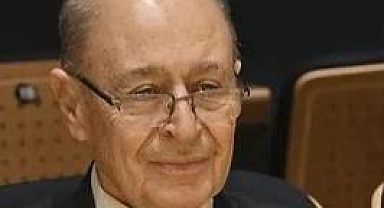 Ahmet Necdet Sezer Uzun Süre Sonra İlk Kez Kamuoyunun Karşısında Görüldü 