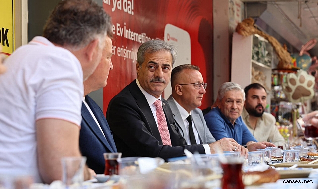 Başkan Alemdar, Yuvam Sokak esnafıyla buluştu: “Şehrimizin hafızası olan esnaflarımızla bir ve beraber olmaya devam edeceğiz”