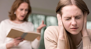 Ergenlik döneminde güvenli iletişim için 6 ipucu