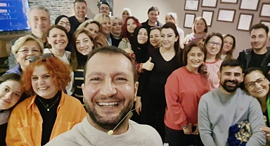 Bu adamla konuşan kilo veriyor!