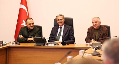 BAŞKAN ALEMDAR’DAN SAKARYASPOR’UN YENİ YÖNETİMİNE TAM DESTEK: “İNANMAK BAŞARMANIN YARISIDIR!”