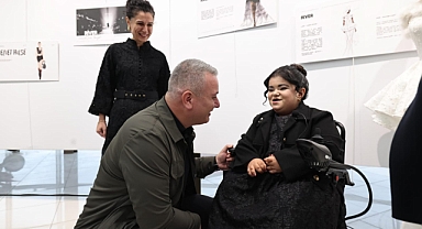 Irmak Can Kaydı’dan ilk moda sergisi: “Bir Hayalin Kıyısında” sanatseverlerle buluştu