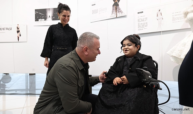 Irmak Can Kaydı’dan ilk moda sergisi: “Bir Hayalin Kıyısında” sanatseverlerle buluştu