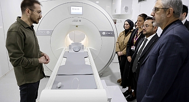 Akyazı’da Sağlıkta Dijital Devrim: Yapay Zekalı MR Hizmete Girdi!