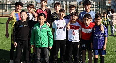 Arifiye Hanlıköy’e Üçü Bir Arada Spor Tesisi: Gençler Sahaya İndi! 