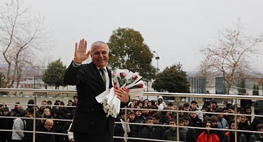 Eğitime Adanmış 42 Yıl: Mithat Şahin Emekli Oldu