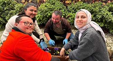 Engelleri Çiçeklerle Aştılar: SUBÜ’den Kalplere Dokunan Etkinlik! 
