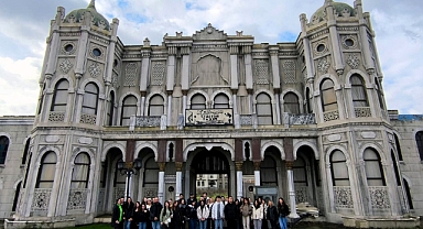 GELECEĞİN YÖNETMENLERİ