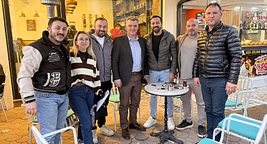 Karasu’da Gençlerle “Gönül” Mesaisi: Bir Çay, Bin Muhabbet