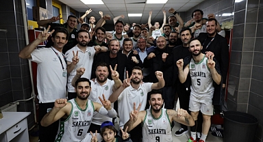 Namağlup Lider Durdurulamıyor: Sakarya’nın Dev Adamları 12’de 12 Yaptı! 