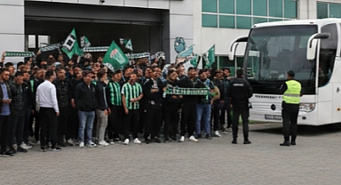 Rüstemler'de Sıcak Gece: Taraftar Gitti, Yönetim Toplandı! 