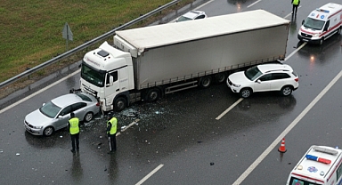 Sakarya Jandarma Bülteni: Hafta Sonu Yollarda Kaza Mesaisi