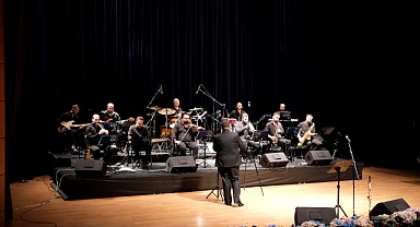 Sakarya’da Sanat Dolu Bir Yıl: 2025’in Kültür Karnesi Başarılarla Dolu! 