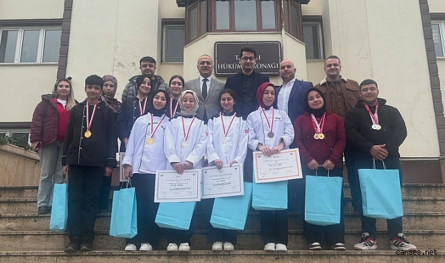 TARAKLI’NIN ŞAMPİYONLARI PROTOKOLLE BULUŞTU: HEM MUTFAKTA HEM BİLEKTE ZAFER!