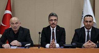 Başkan Şenol Dinç’ten Erenler’de Muhtarlarla ‘Tam Saha’ Pres!