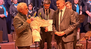 Sakarya’da Dev Konser: Dostlar Korosu Gönülleri Fethetti! 