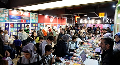 Sakarya’da Fuar Coşkusu: Ofis Sanat Merkezi Hafta Sonu Doldu Taştı!