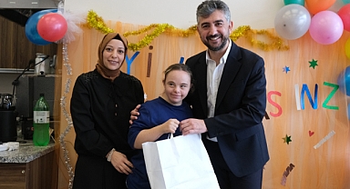 Sapanca’da Özel Öğrencilere Sürpriz Doğum Günü 