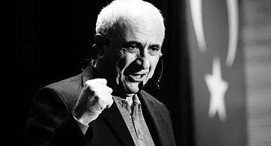 Serdivan'da Ramazan Ruhu: Nurullah Genç Şiirleriyle Gönülleri Fethetti!