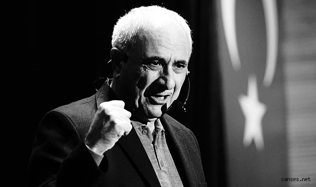 Serdivan'da Ramazan Ruhu: Nurullah Genç Şiirleriyle Gönülleri Fethetti!