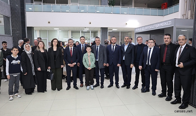 Erenler’de Bayram Coşkusu: Başkan Şenol Dinç’e Yoğun İlgi!