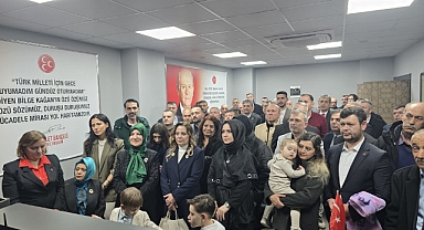 MHP Sakarya’da Ezber Bozan Bayram: Teşkilatta Çocuk İzdihamı!