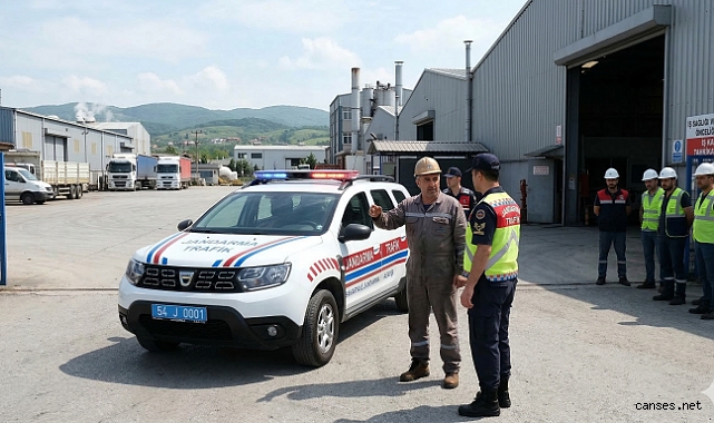 Sakarya’da Sanayi ve Tarım Bölgelerinde Kaza Mesaisi: 9 İşçi Yaralandı! 