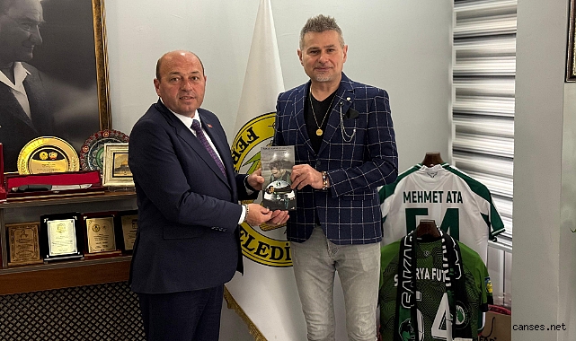 Akif Yener'den Başkan Ata'ya Sanat Dolu Ziyaret! 