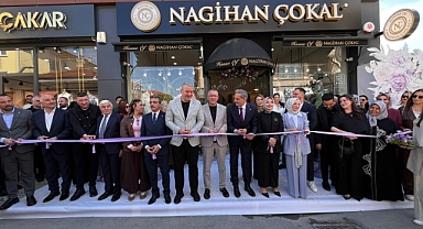House of Nagihan Çolak kapılarını açtı; Adapazarı’nda yeni bir moda adresi