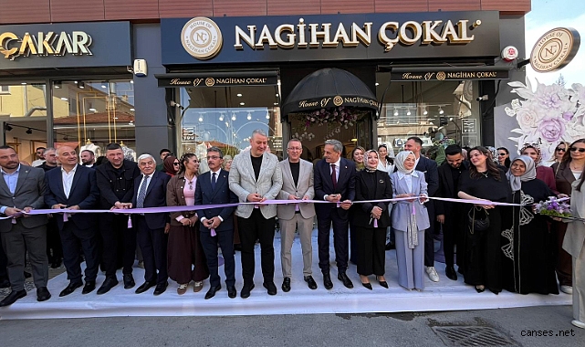 House of Nagihan Çokal kapılarını açtı; Adapazarı'nda yeni bir moda adresi