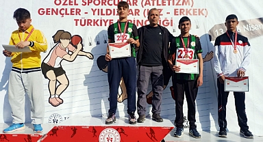 SAKARYA'NIN ÖZEL SPORCULARINDAN TÜRKİYE ÇIKARTMASI! 
