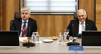 Sakarya’da Dev Zirve: Binali Yıldırım ve Protokol SAÜ İçin Toplandı 
