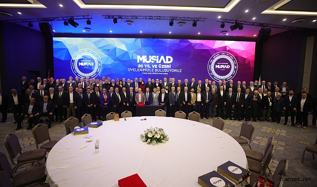 Sakaryalı iş insanlarına MÜSİAD’da vefa plaketi