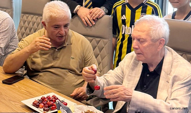 Yüksel Avşar, Aziz Yıldırım ile sıcak bir sohbet gerçekleştirdi
